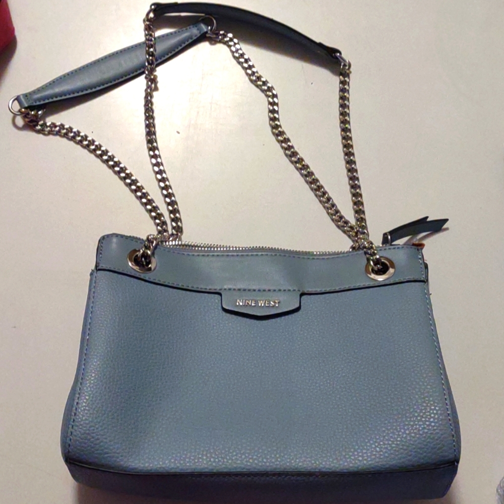 Nine west purse light blue silver chain shoulder strap excellent condition